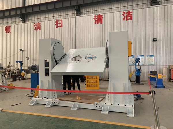 焊接變位機(jī)展示 機(jī)器人焊接變位機(jī)的特點(diǎn)