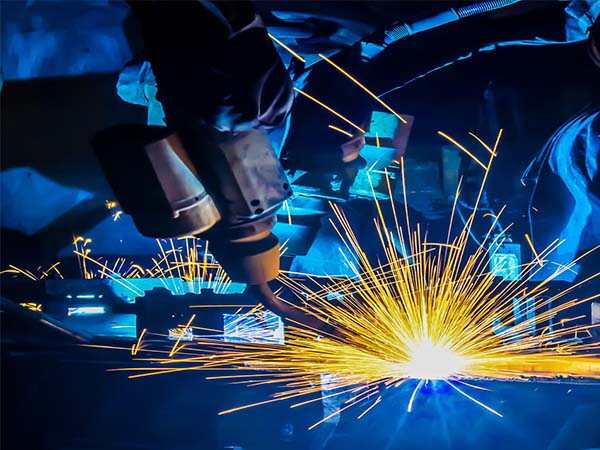 自動焊接機器人成為工業主流趨勢？