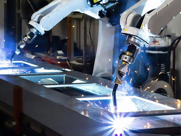 國產(chǎn)焊接機器人的優(yōu)勢