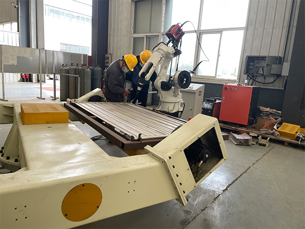 機(jī)器人設(shè)備具有較高的重復(fù)定位精度 機(jī)器人設(shè)備具有較高的重復(fù)定位精度