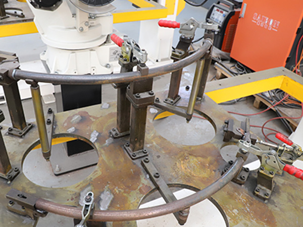 機器人焊接設備的使用 機器人焊接設備的使用