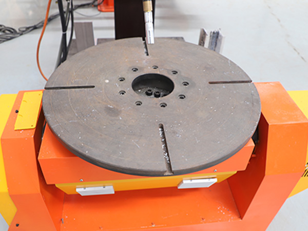 焊接變位機(jī)的優(yōu)勢 焊接變位機(jī)的優(yōu)勢