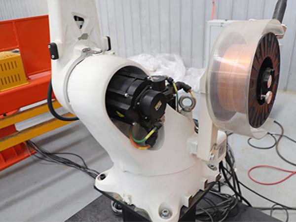 全自動(dòng)激光焊接機(jī)器人多少錢一臺(tái)？