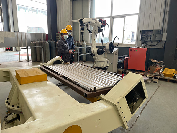 自動焊接機器人逐漸代替傳統焊接，可以給企業帶來什么？